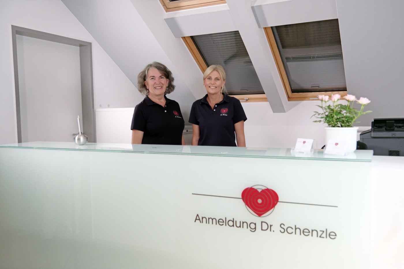 Empfang der Praxis Kardiologie im Zentrum mit dem Praxisteam
